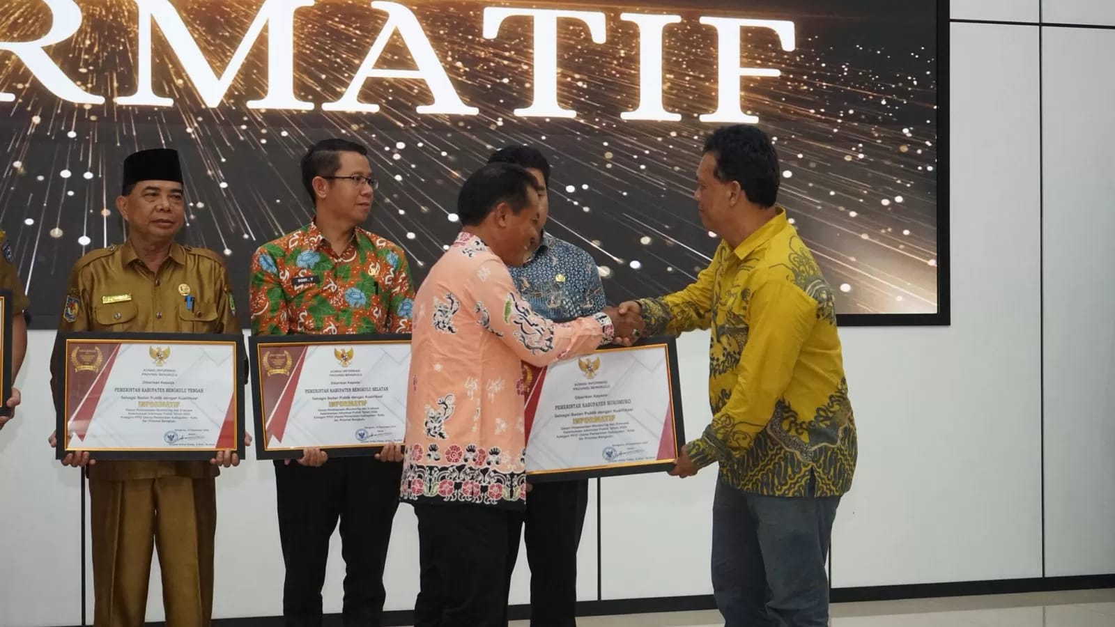 Pemkab Mukomuko Pertahankan Predikat Informatif dari Komisi Informasi Provinsi Bengkulu 2025