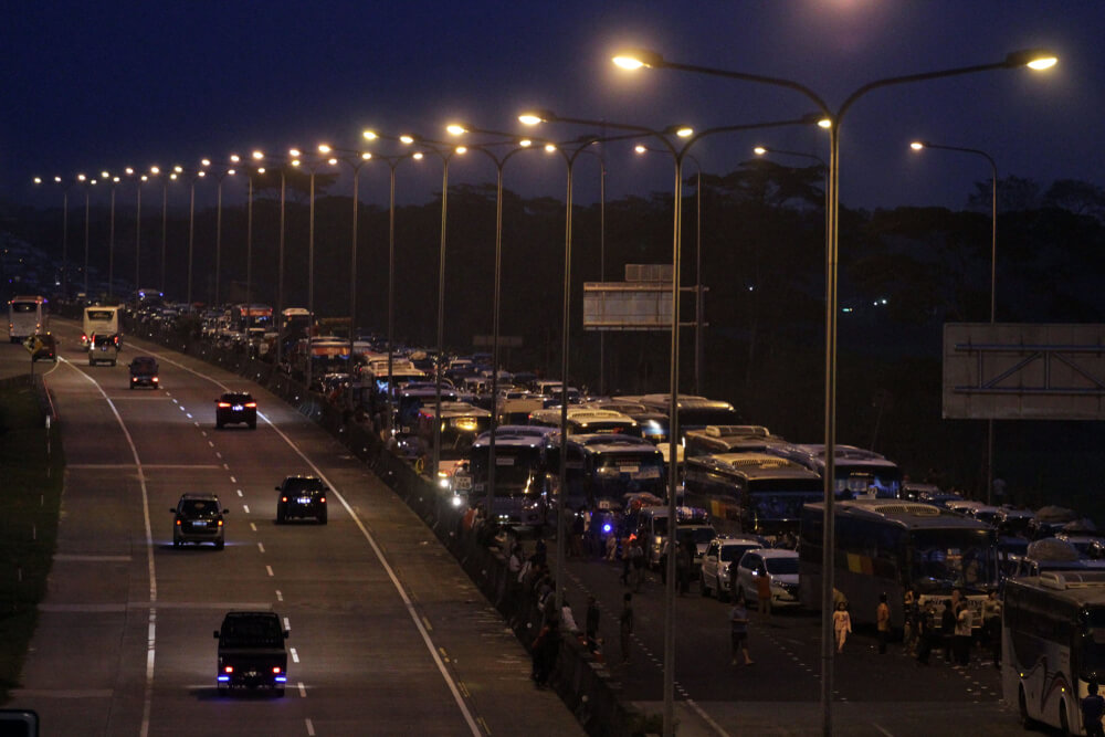 Berkendara Malam Hari Saat Mudik, Ini Tipsnya Agar Tetap Selamat Sampai Tempat Tujuan