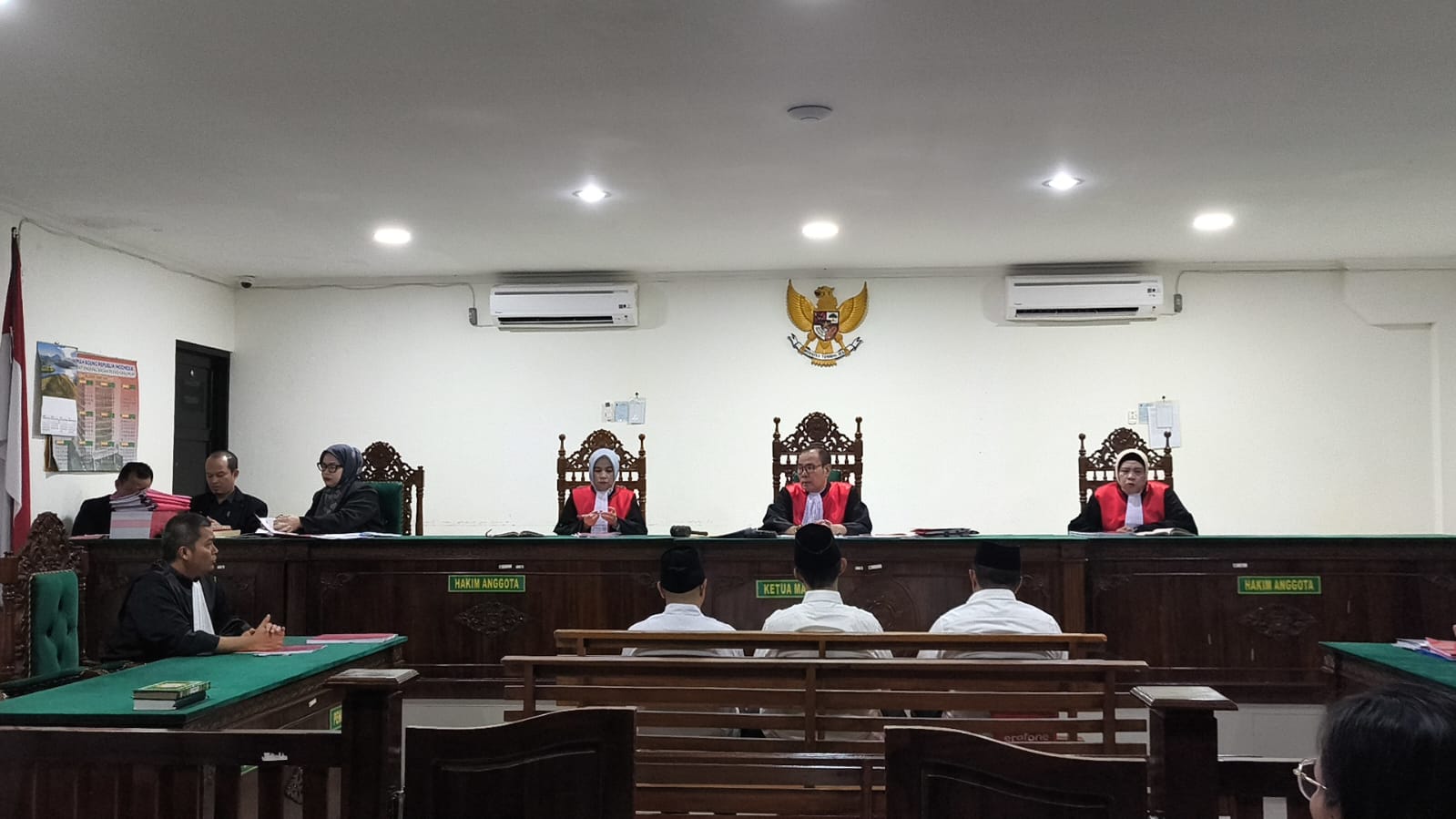 Sidang Perdana Korupsi Penerimaan THL Perumda Tirta Hidayah, Jaksa Ungkap Kerugian Negara Rp5,5 Miliar