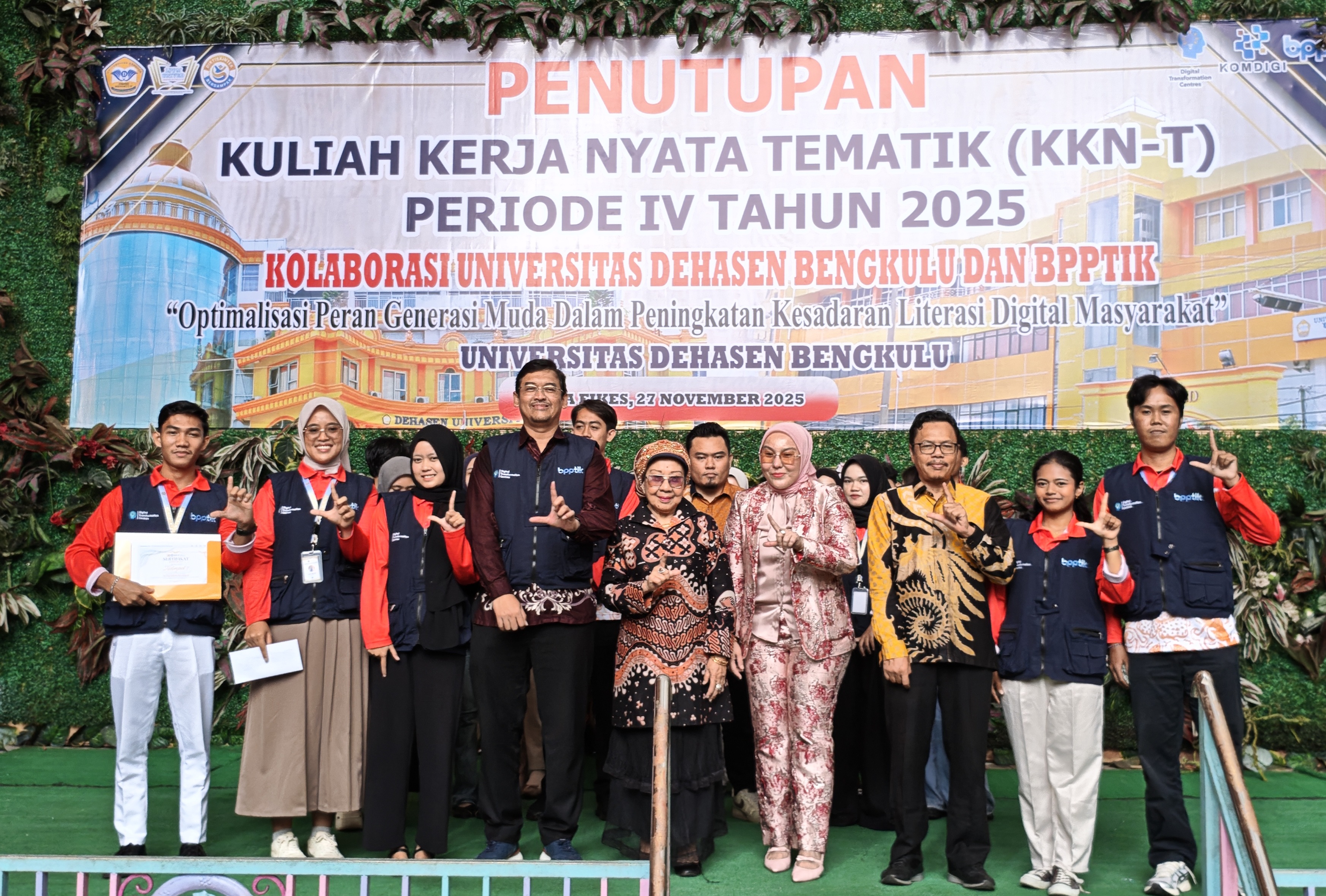 KKN Tematik Universitas Dehasen 2025: Tingkatkan Literasi Digital Masyarakat