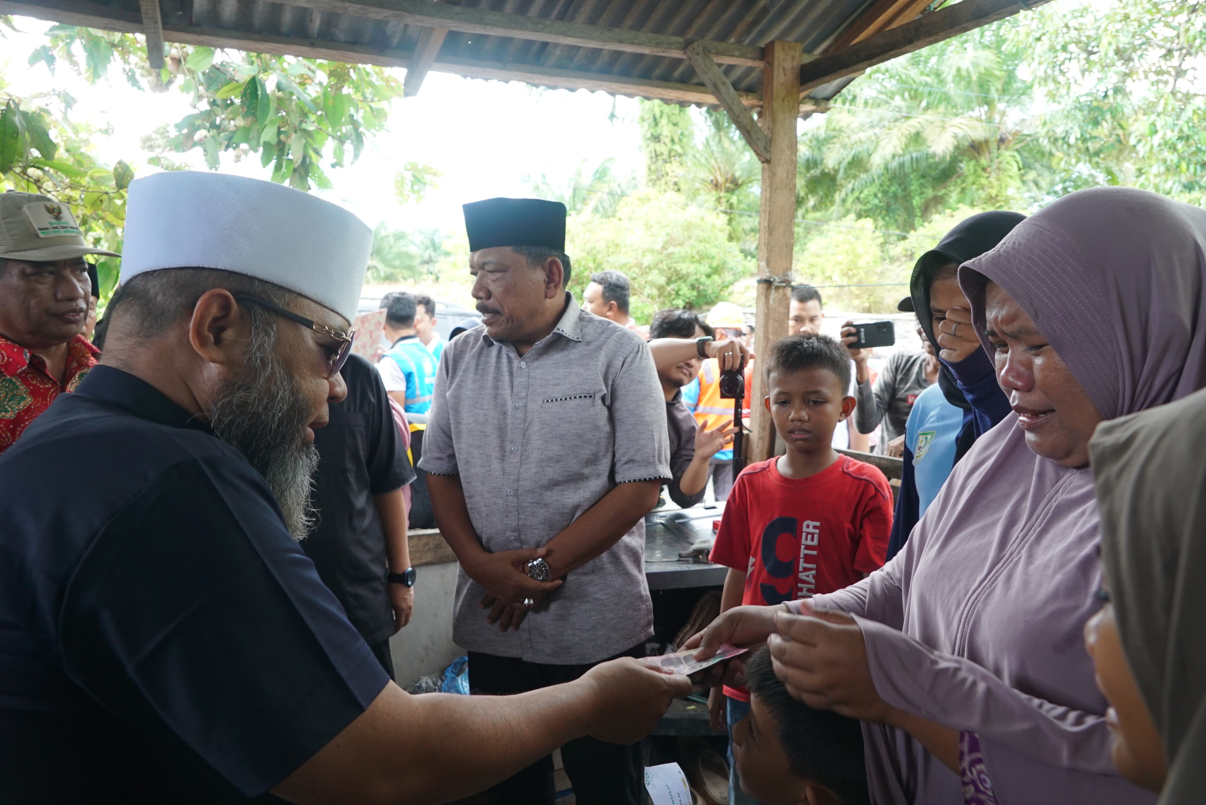 Ribuan Rumah di Bengkulu Nikmati Program BPBL, Helmi: Rumah Terang hingga ke Pelosok