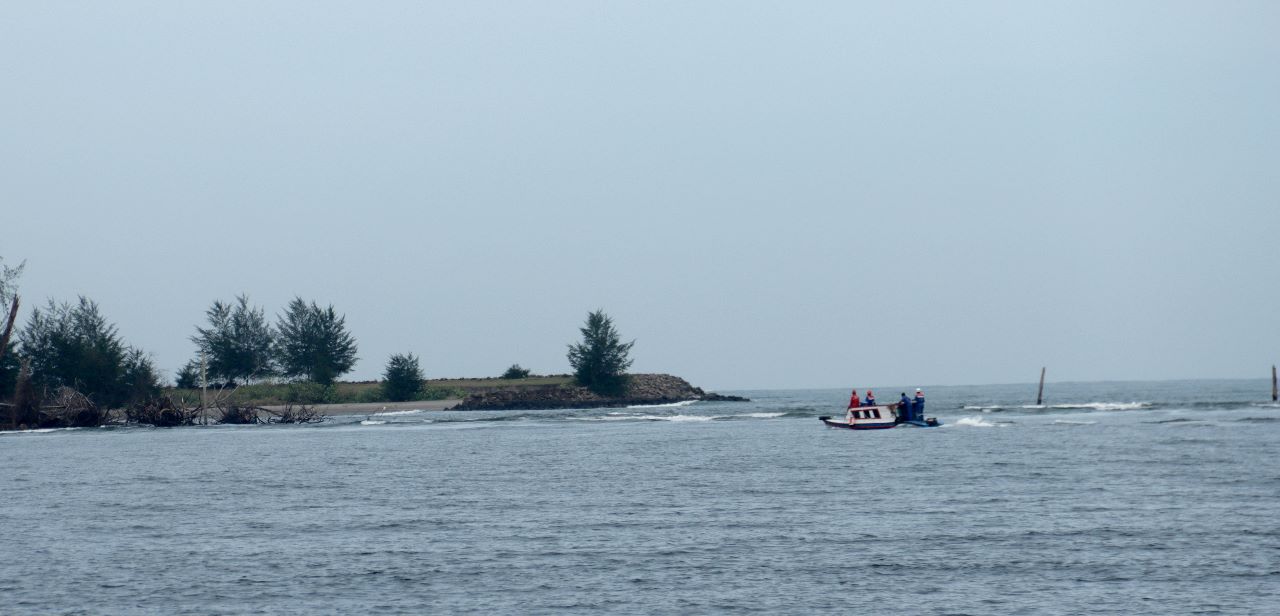 Pelabuhan Pelindo Terancam Hilang