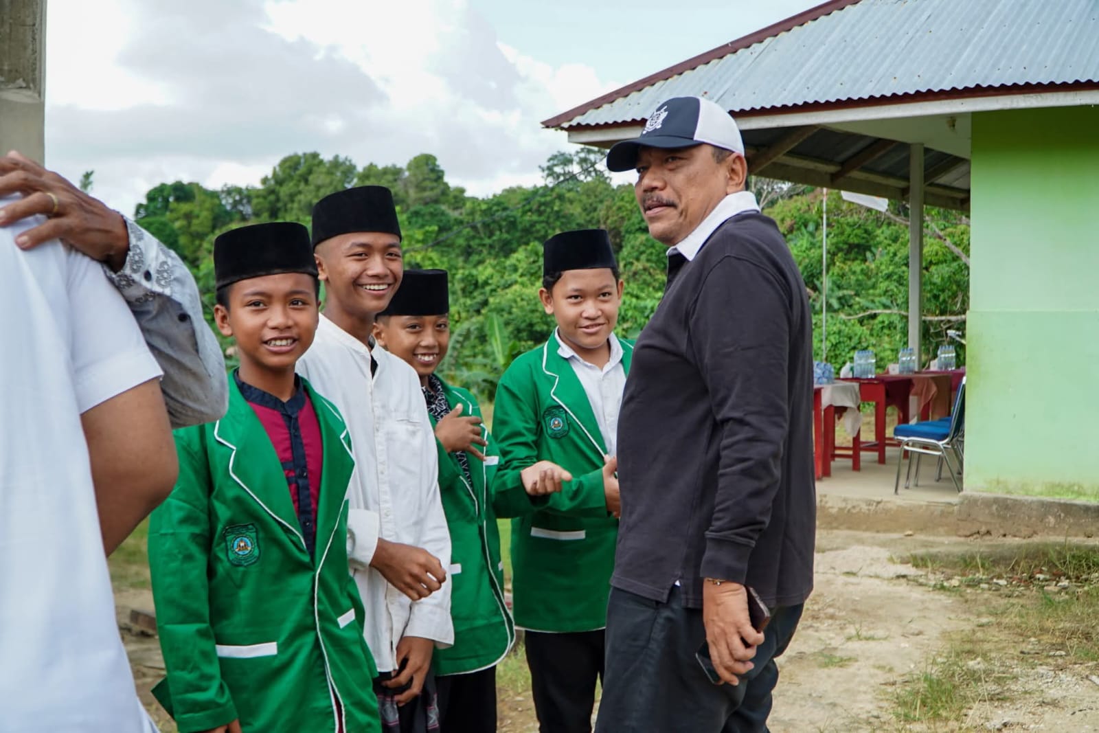 Pemprov dan Baznas Hadir untuk Santri di Enggano, Bantu Pembangunan Masjid dan Madrasah Layak Belajar