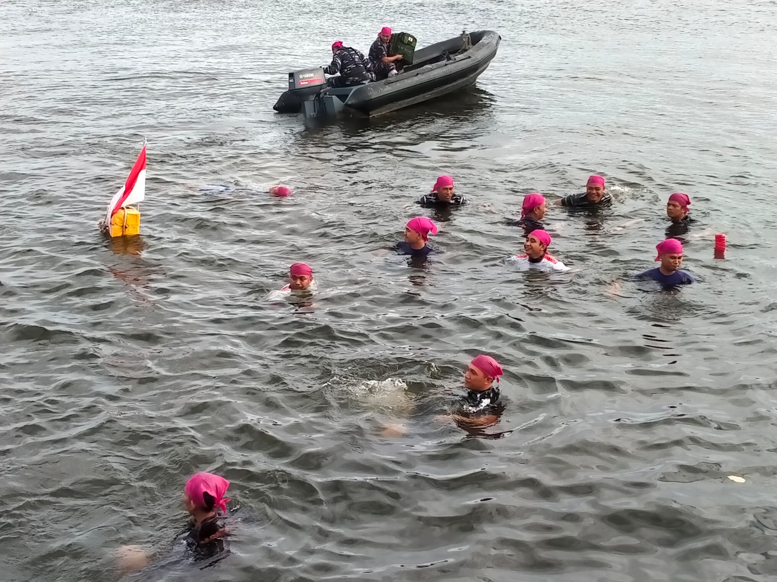 Lanal Bengkulu Pecahkan Rekor MURI Water Trappen