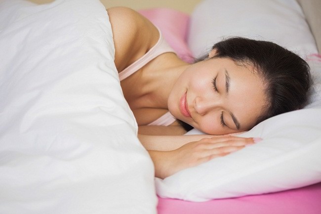 Mitos Atau Fakta! Pakai Bra saat Tidur, Berbahayakah?