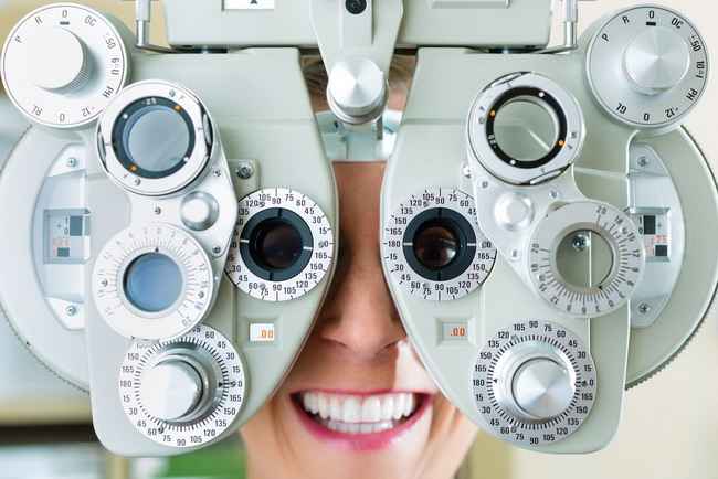 Mau Mengurangi Minus Mata yang Efektif? Begini Caranya