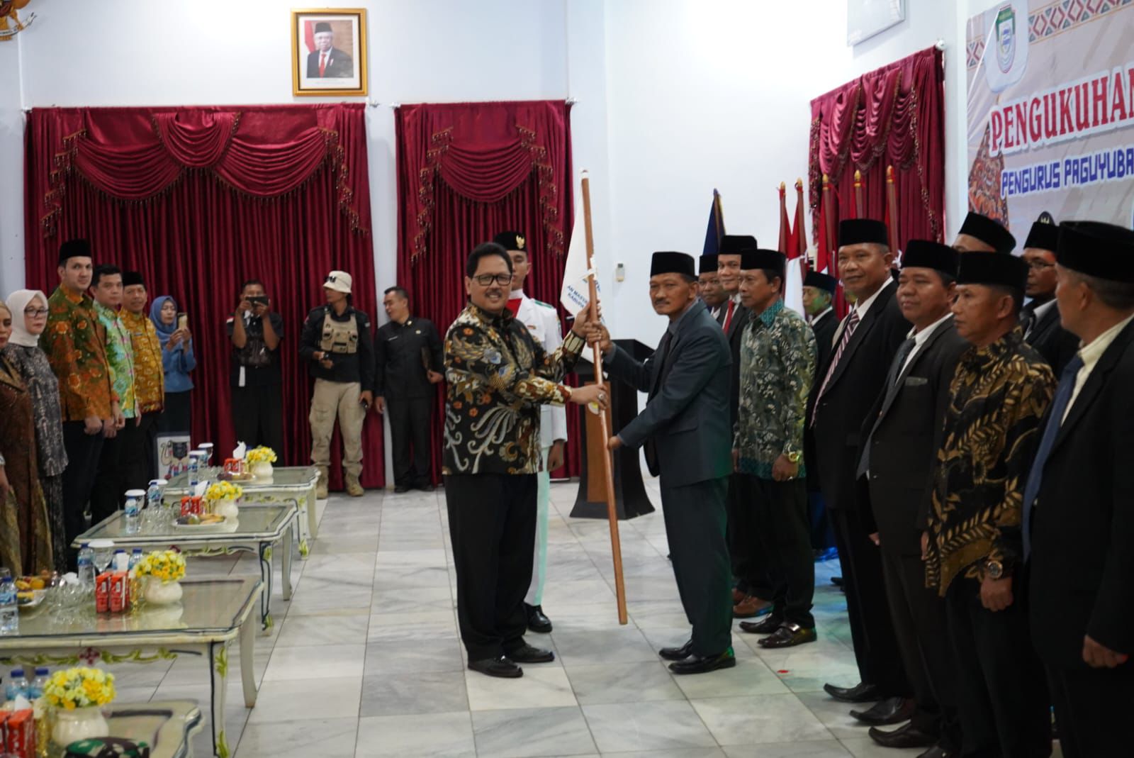 Lantik Pengurus PMJB Seluma, Hakim Agung Harapkan Anggota PMJB Harus Jadi Contoh yang Baik