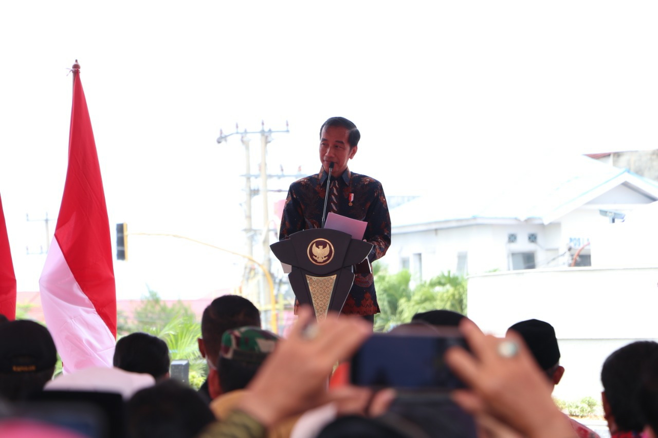 Jokowi Hapuskan Kredit Macet Pelaku UMKM di Bank