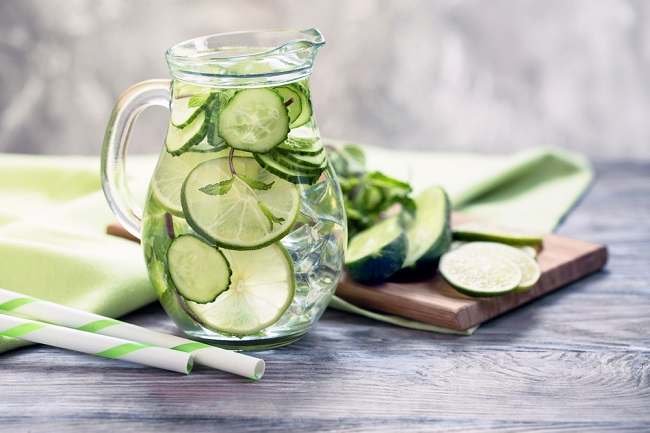 Segudang Manfaat Infused Water Timun untuk Kesehatan Tubuh