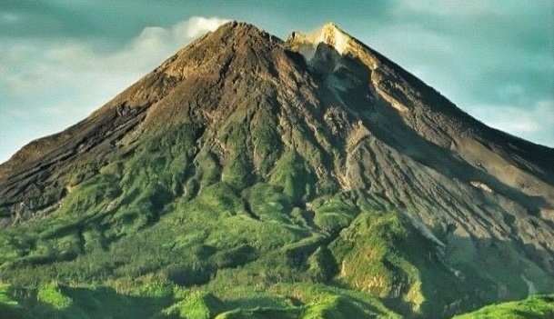 Sejarah Mistis Tanah Jawa, Gunung Merapi Selalu Menjadi Tempat Pesugihan