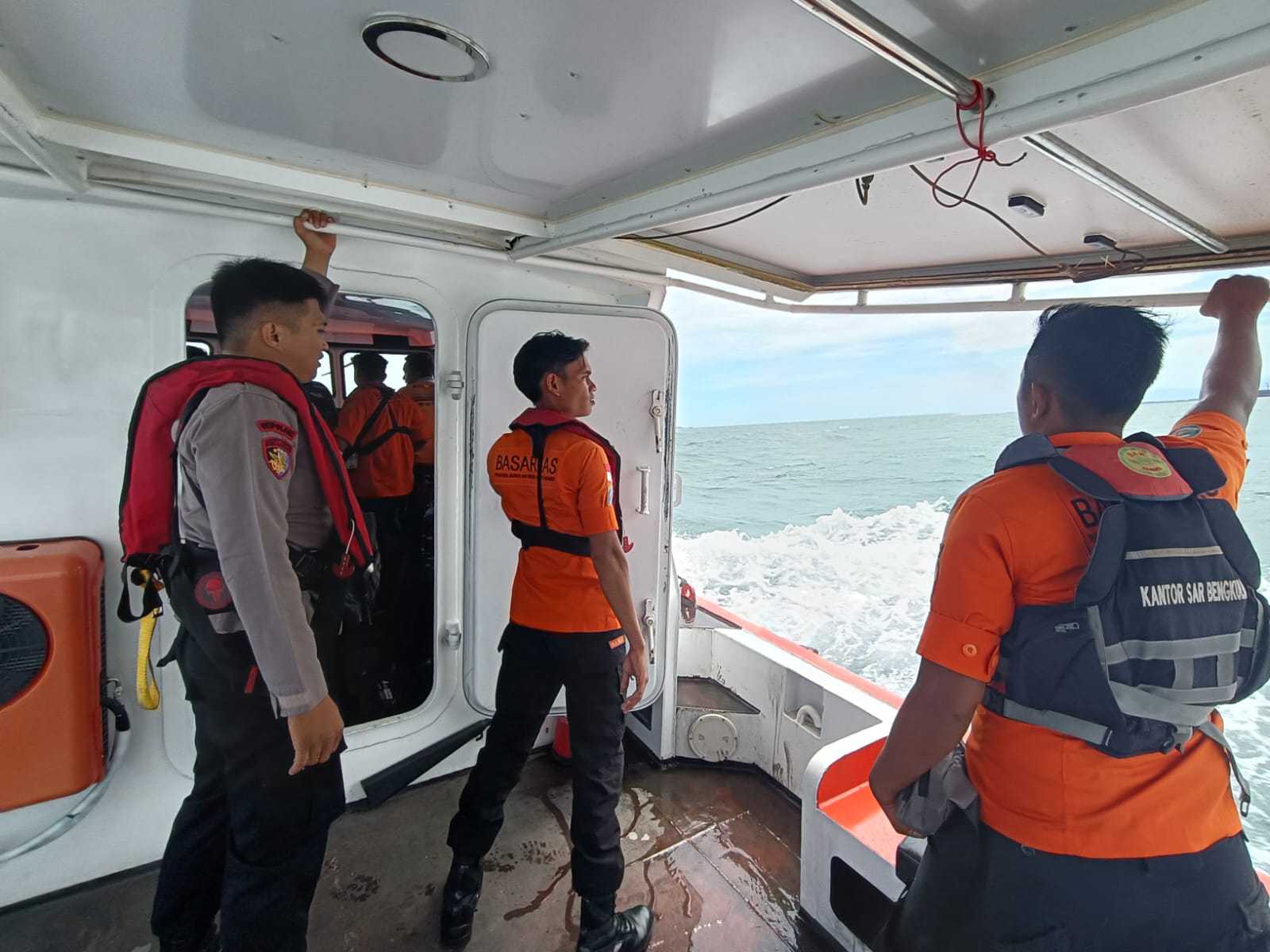 Bawa 5 Penumpang, Basarnas Bengkulu Lakukan Pencarian Kapal KM Athaf yang Hilang Kontak