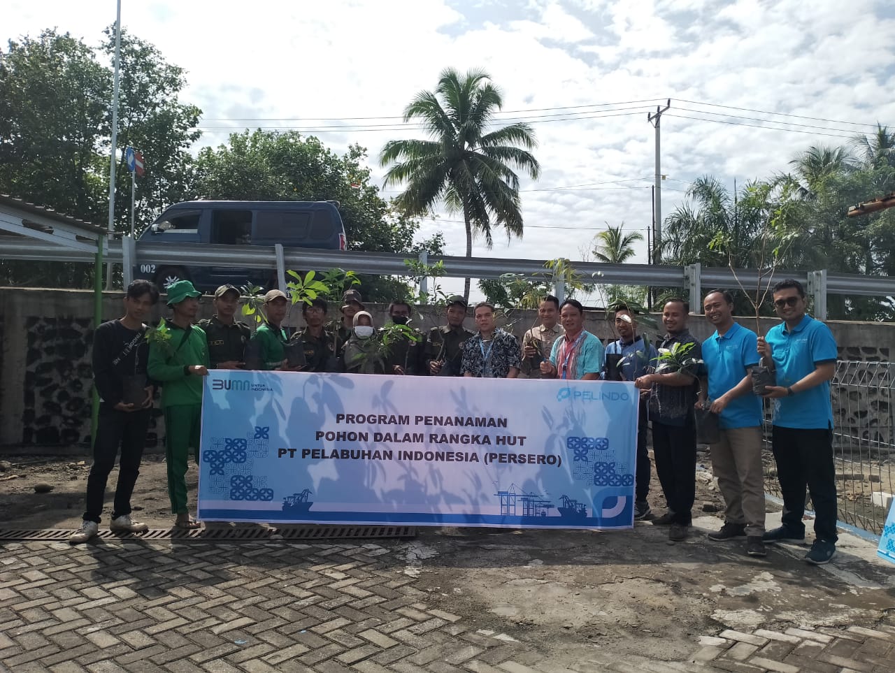 Program Penghijauan dan Literasi  Meriahkan HUT Pelindo Regional II Bengkulu 