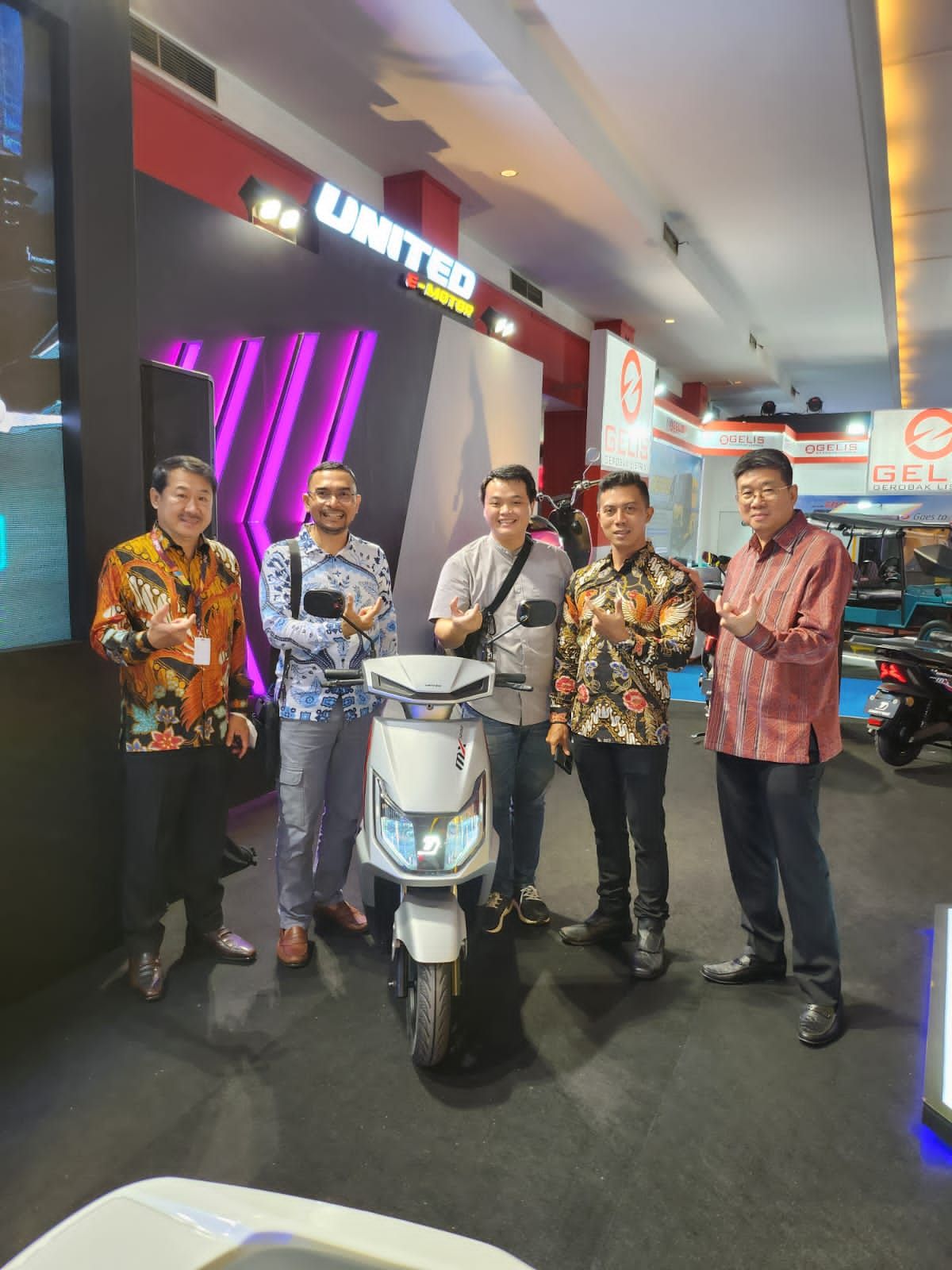 Motor Listrik United E-Motor MX1200 dan Deux7, OTR Bengkulu Rp 18 Jutaan