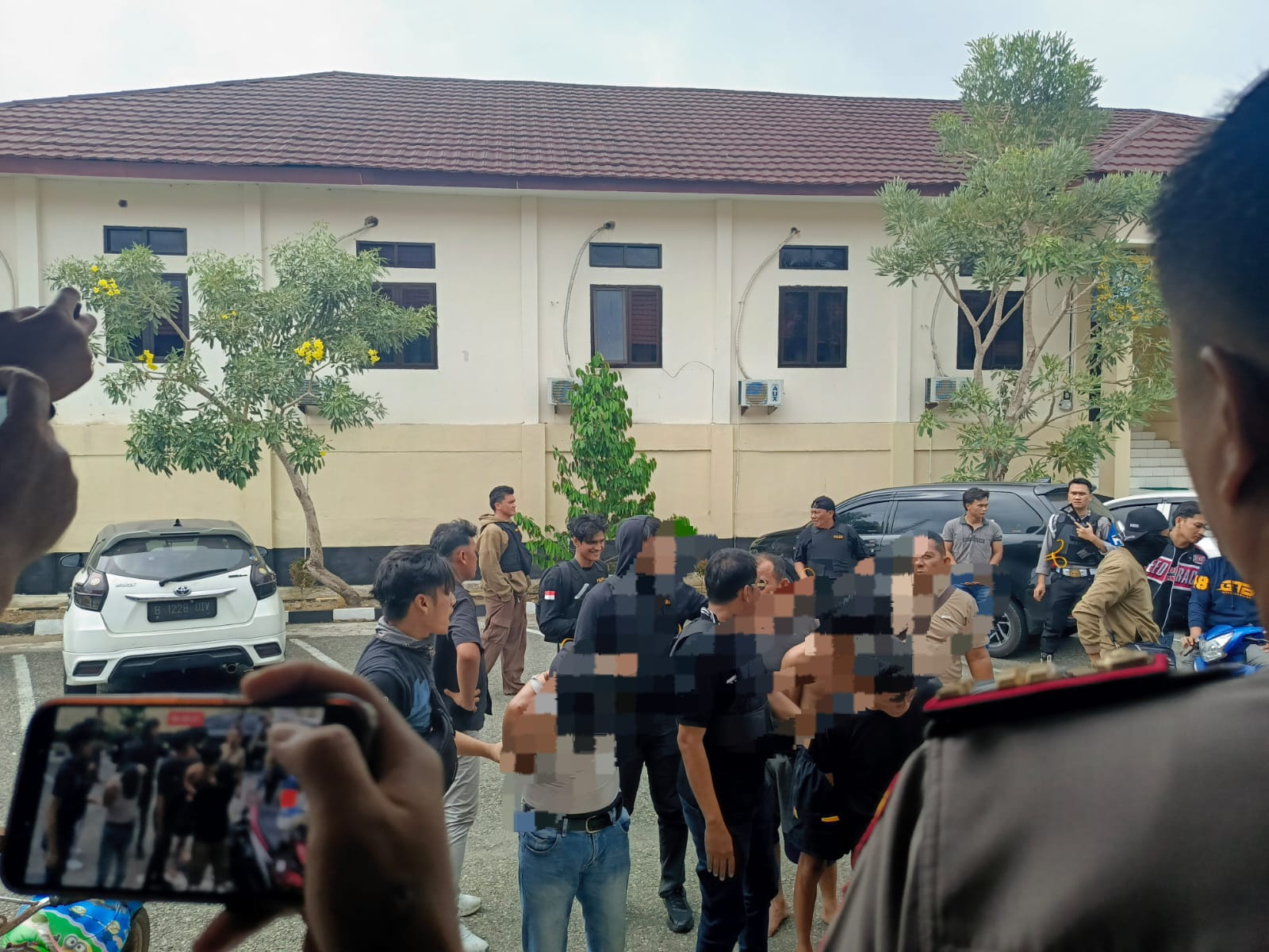 Polres Kaur Amankan Lima Terduga Pengguna Narkoba di Padang Guci Hulu, Belasan Paket Disita