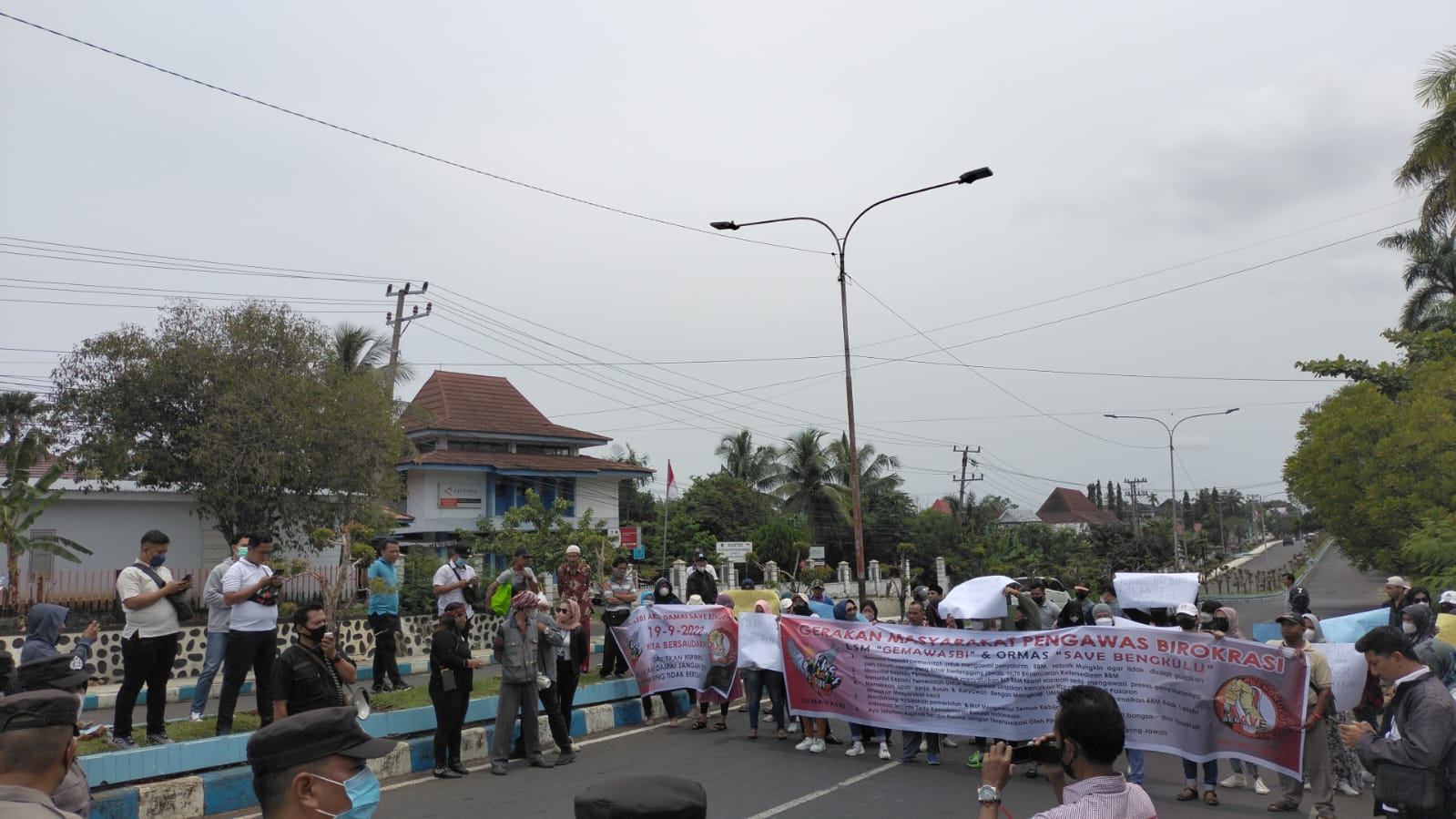 Anggap BLT Belum Tepat Sasaran, Sejumlah Warga Bengkulu Gelar Aksi Damai