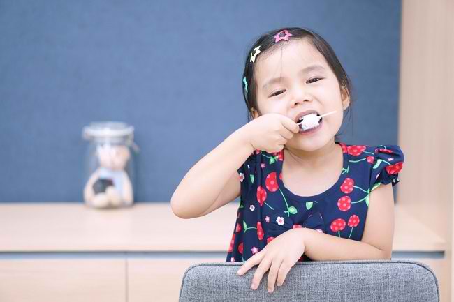 Waspada! Banyak Jajanan Anak Sekolah yang Mengandung Zat Berbahaya