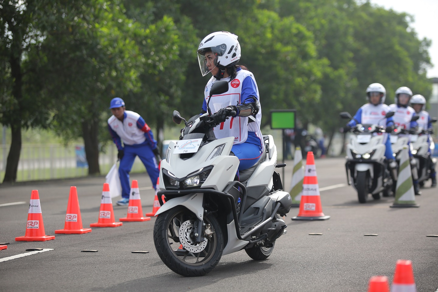 Edukasi Berkendara Jadi Prioritas, Para Jagoan Safety Riding Honda Diuji Keahliannya