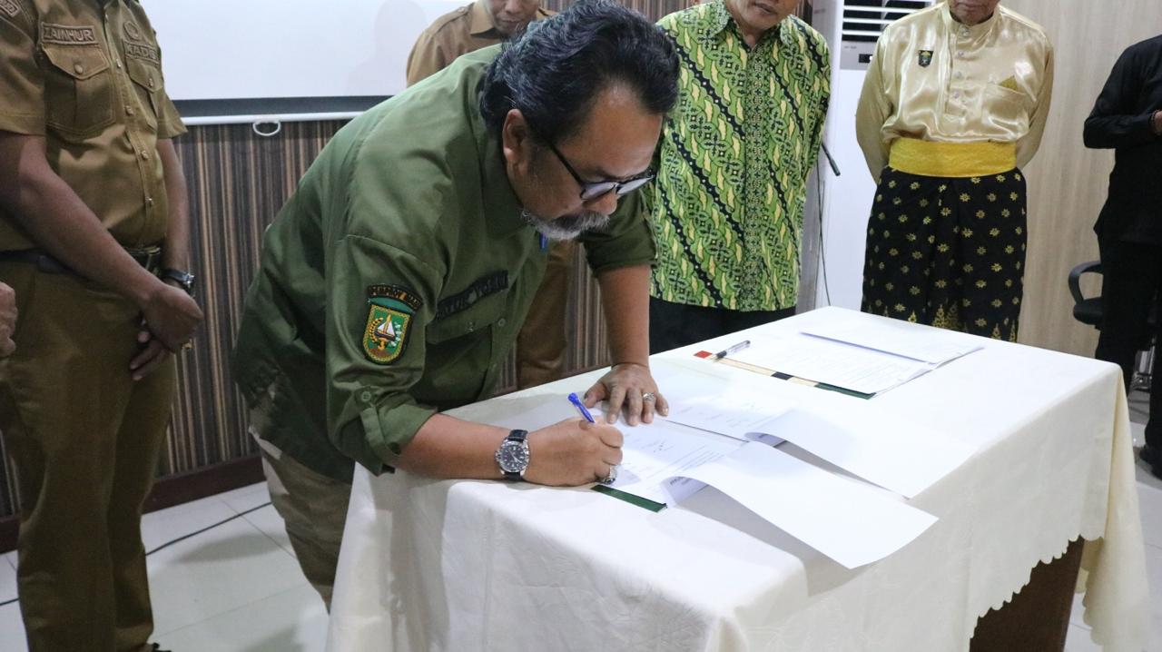 Hasil Temuan Candi Muaratakus Diserahkan ke Dinas Kebudayaan Riau