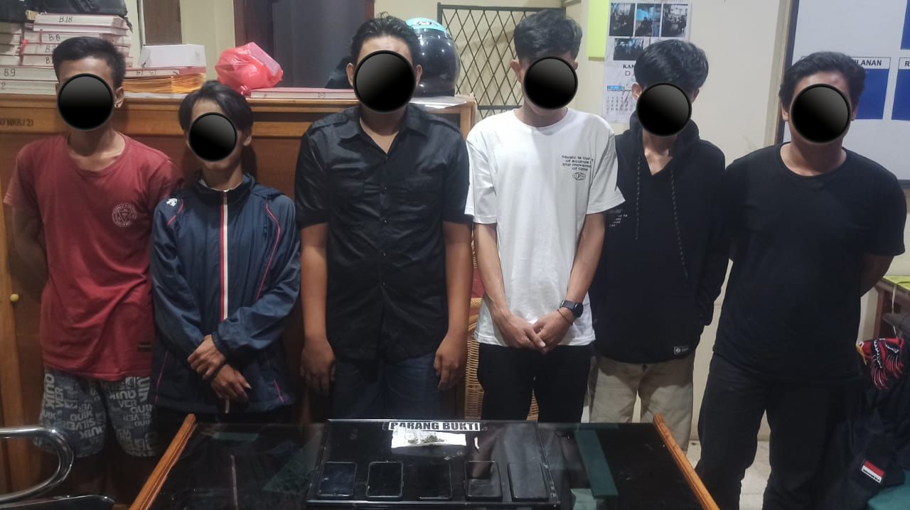 6 Pemuda Kota Bengkulu Diciduk Saat Asyik Nyimeng di Tepi Jalan 
