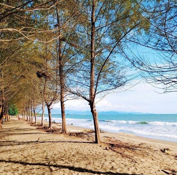 Pantai Pasir Jambak, Destinasi Wisata Bahari Terdekat di Kota Padang