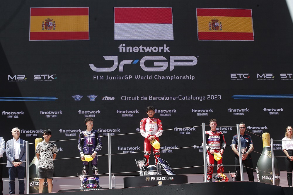 Cetak Sejarah, Pebalap Astra Honda Fadillah Arbi Raih Podium Podium Tertinggi FIM JuniorGP Barcelona 