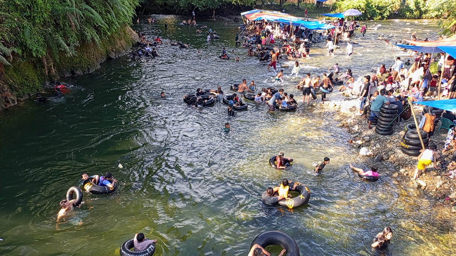 Libur Lebaran, Sampah Jadi Sorotan di Wisata Lubuk Langkap
