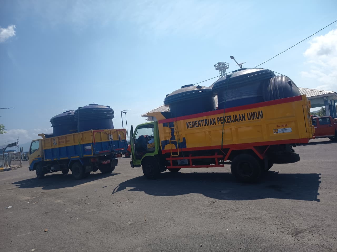 Kementerian PU Salurkan Air Bersih untuk Warga Terdampak Kekeringan di Pulau Palue NTT