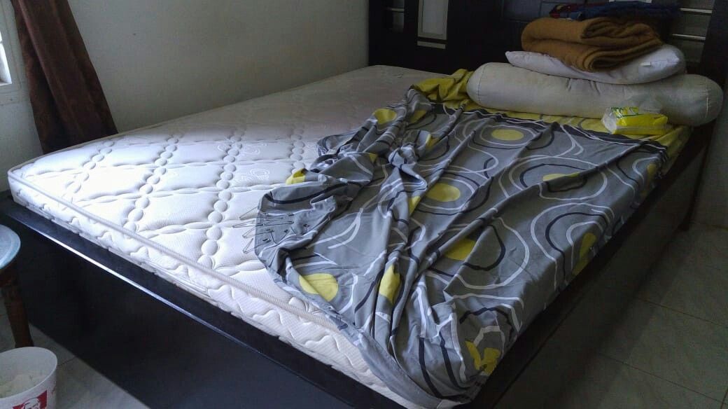 Ternyata Sprei Kotor Bisa Jadi Sarang Penyakit, Ini Tips Membersihkannya 