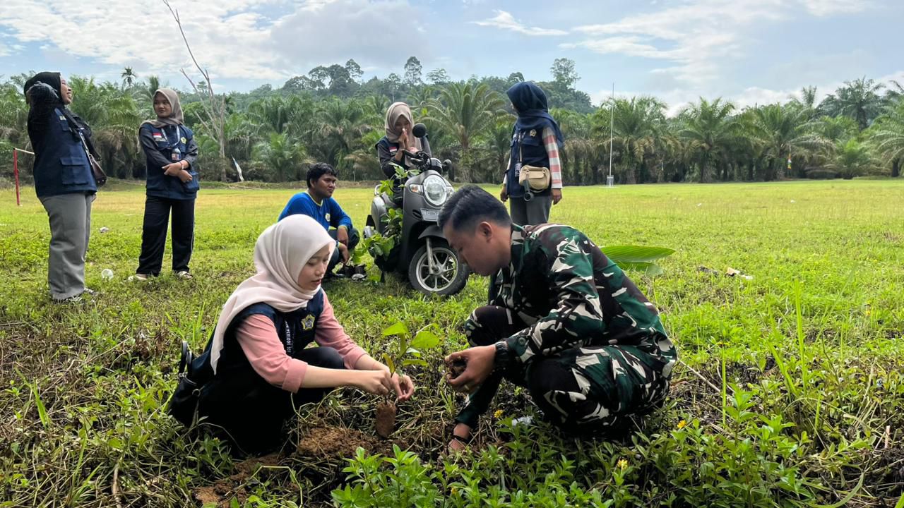 Kodim 0425/Seluma Tanam Pohon dalam Program TMMD ke-128