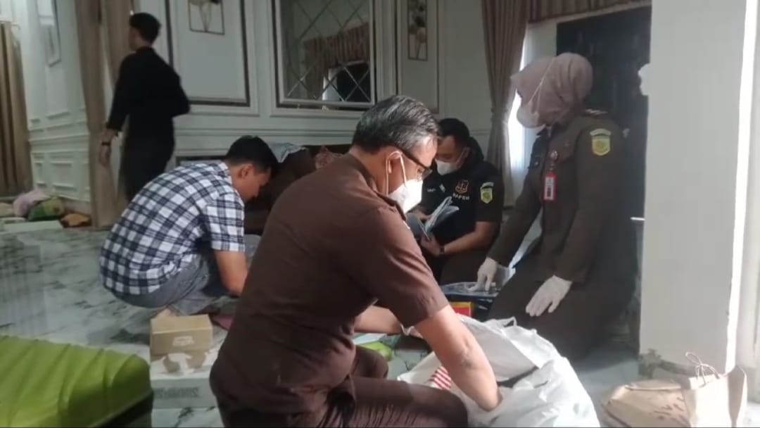 Kejari Bengkulu Geledah 2 Lokasi Terkait Dugaan Korupsi di Bank Bengkulu