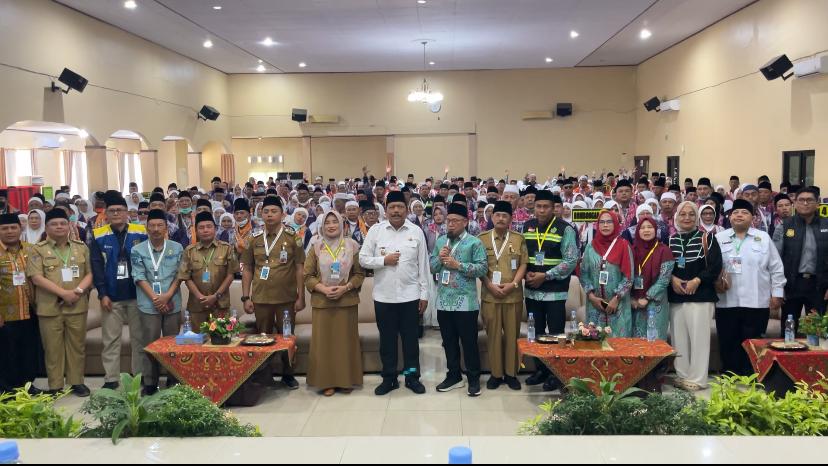 Wagub Bengkulu Lepas 423 Jemaah Haji Kloter Kedua, Dorong Tambahan Kuota Tahun Depan