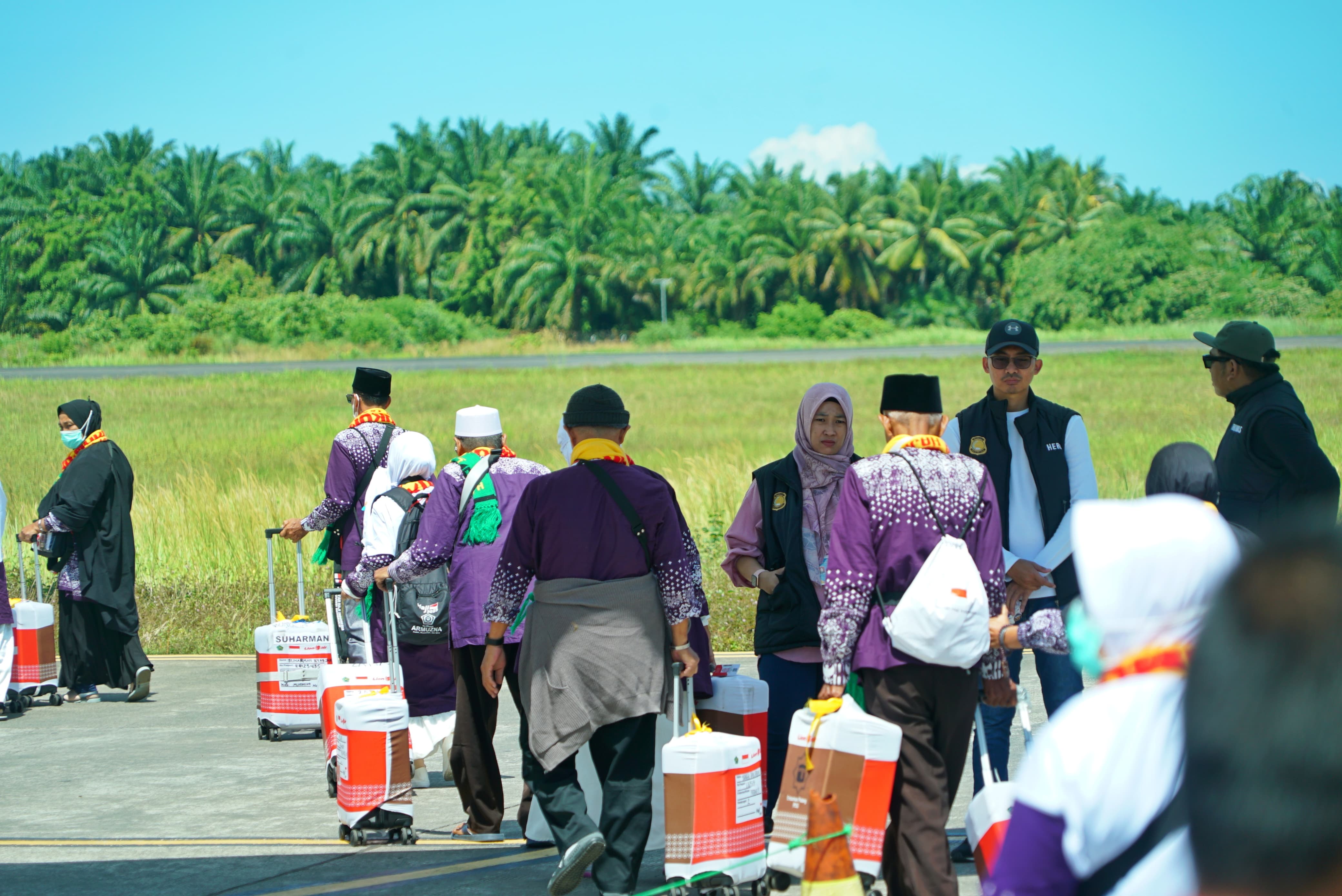 Pemprov Bengkulu Lepas JCH Kloter Akhir Asal Bengkulu ke Madinah