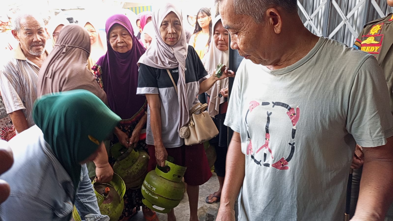 Harga LPG 3 Kg Melonjak, Warga Bengkulu Selatan Keluhkan Kelangkaan