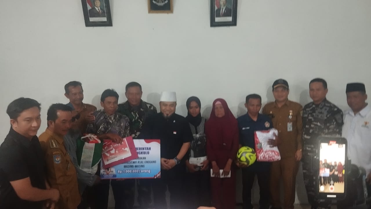 Helmi Hasan Tinjau Desa Banjar Sari, Bawa Komitmen Pembangunan untuk Pulau Enggano