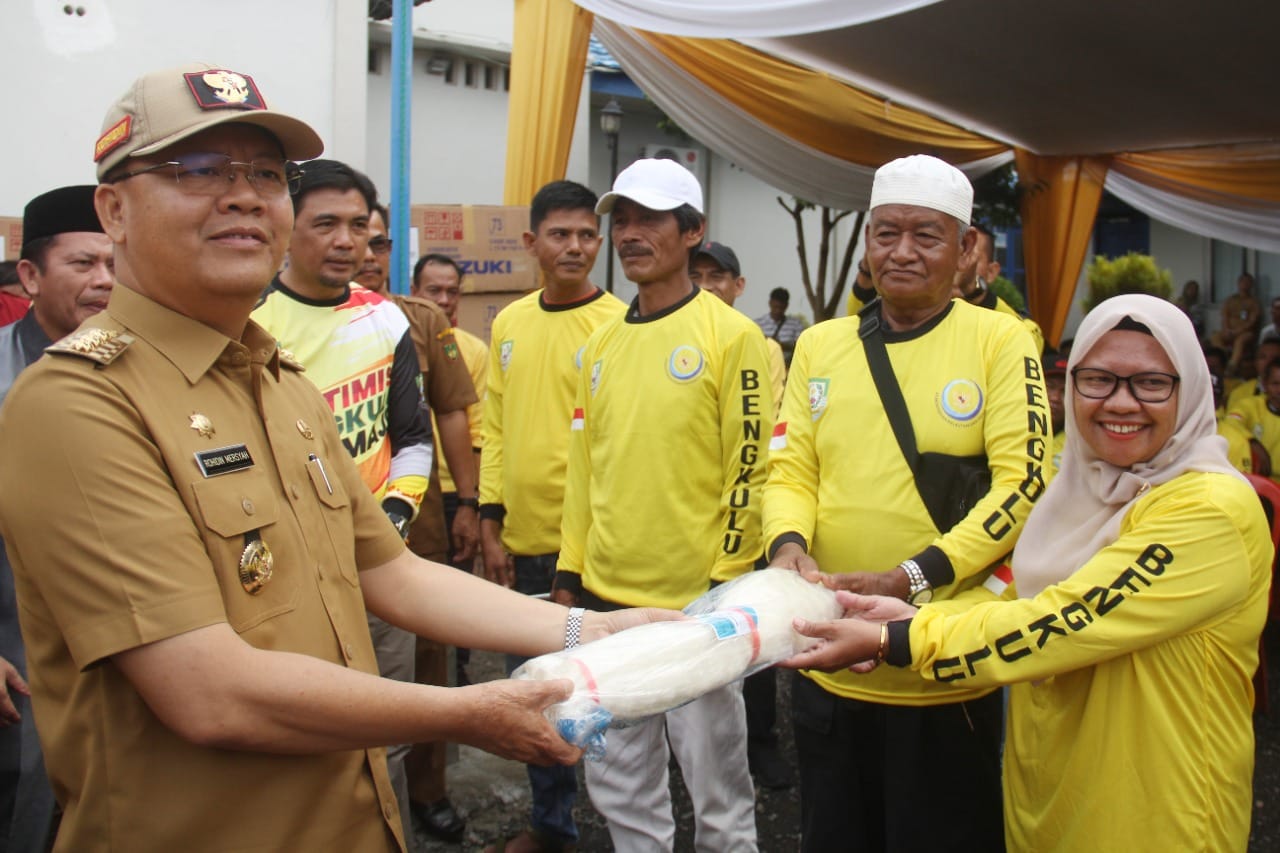 7 Kabupaten di Bengkulu Ini Terima Bantuan Alat Perikanan Senilai Rp 1,9 M