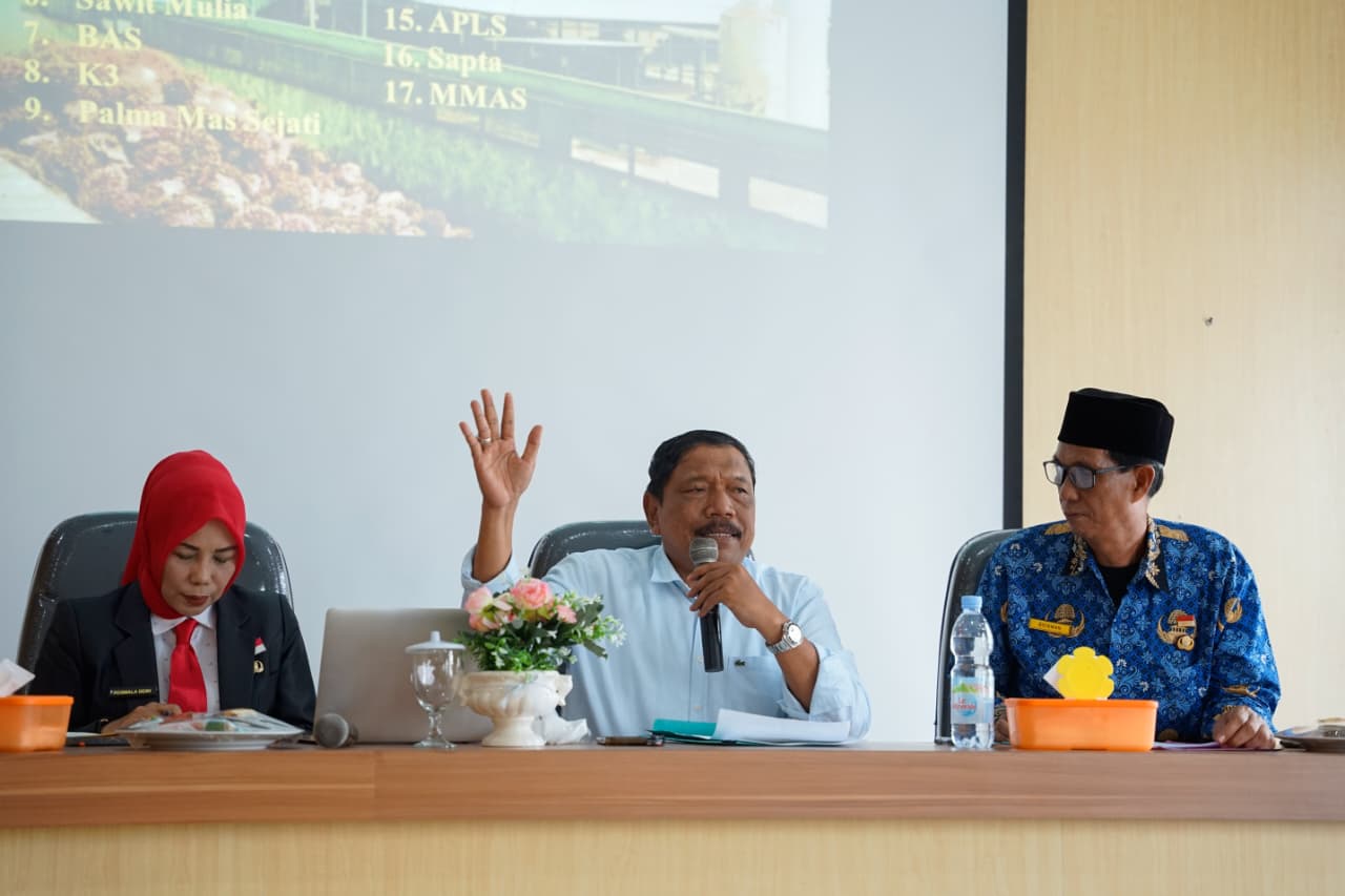 Pemprov Bengkulu Tetapkan Harga TBS Rp3.300 per Kilogram, Perusahaan Sawit Wajib Patuh