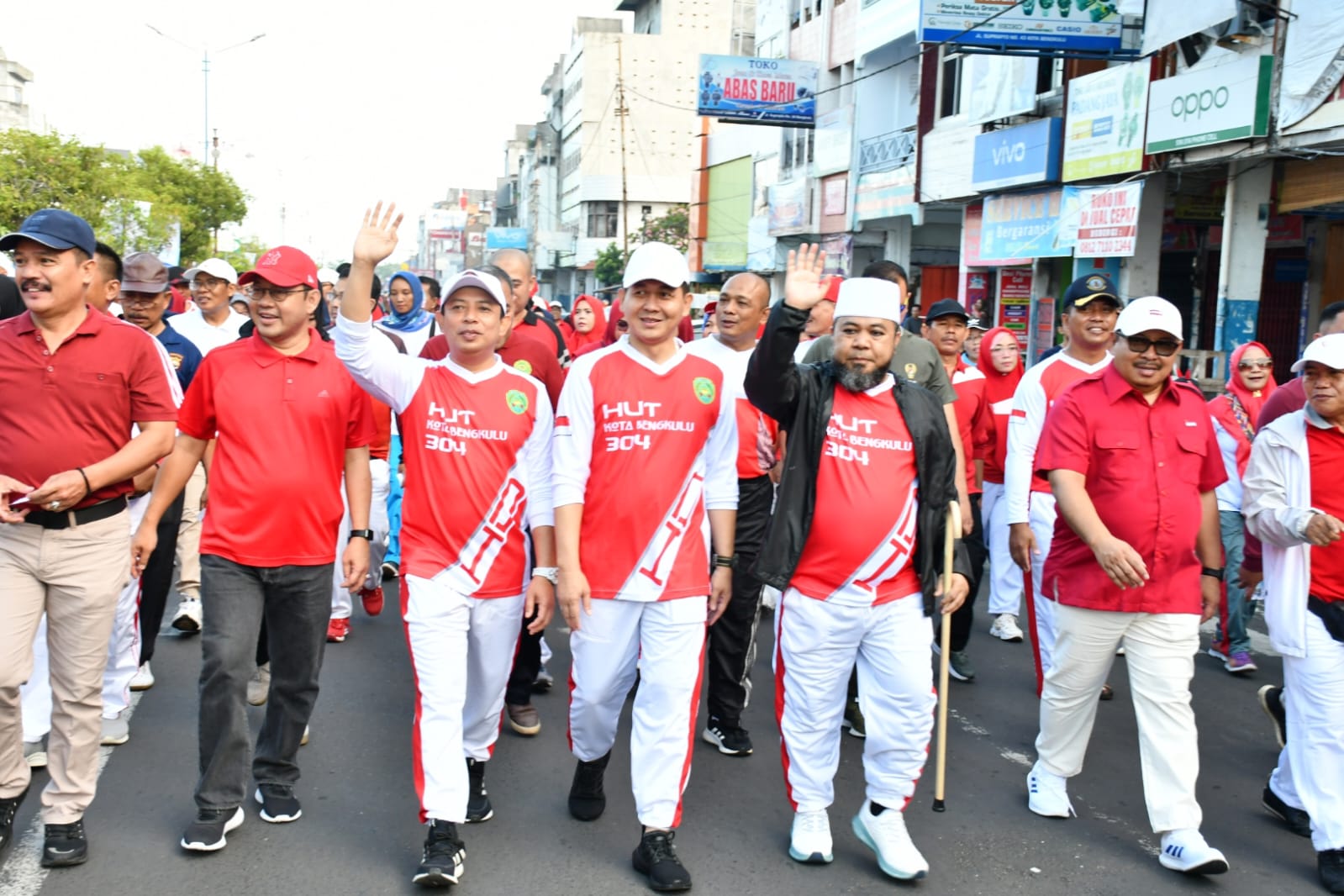 Jalan Santai Bahagia, Walikota Bengkulu Ajak Peserta Selawat Sepanjang Jalan