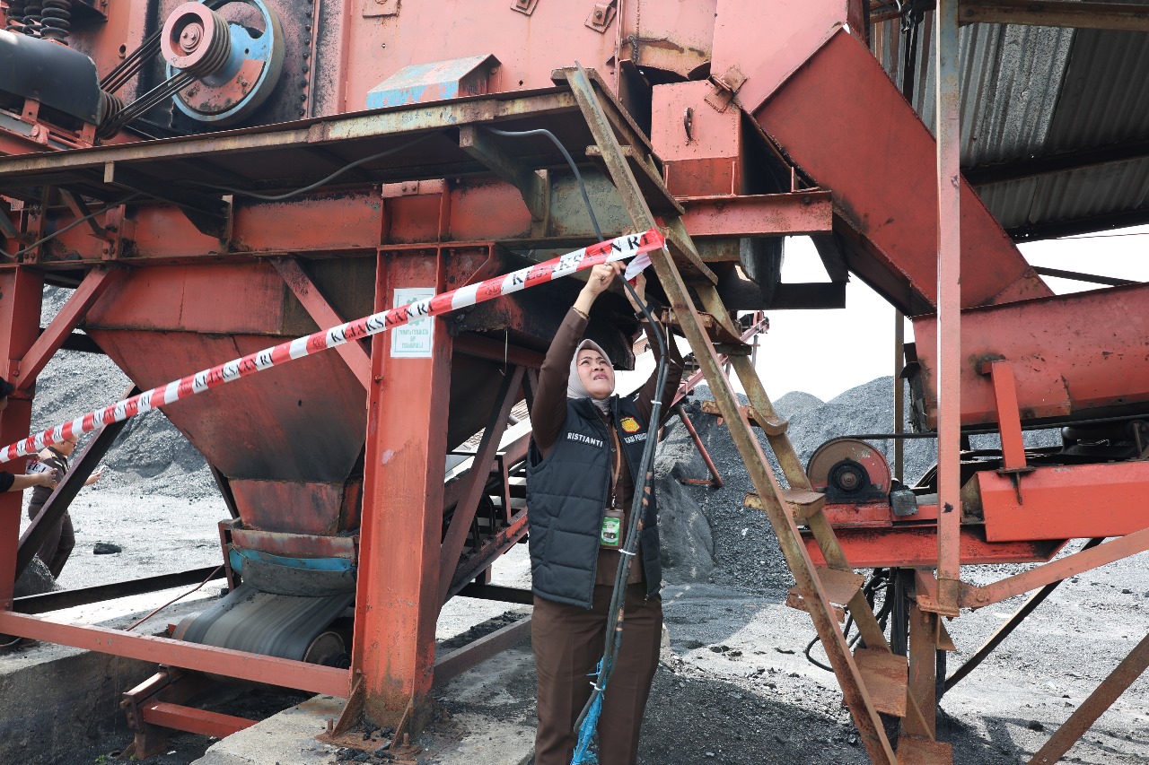 Usut Korupsi Tambang Rp500 Miliar, Kejati Bengkulu Segel Tiga Stockpile Batu Bara Dua Perusahaan