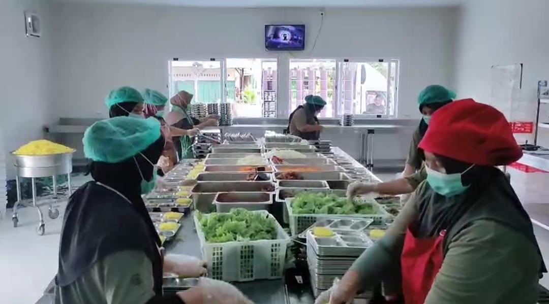 Rayakan HUT Provinsi Bengkulu ke-57, Seluruh SPPG Sajikan Menu Nasi Kuning 