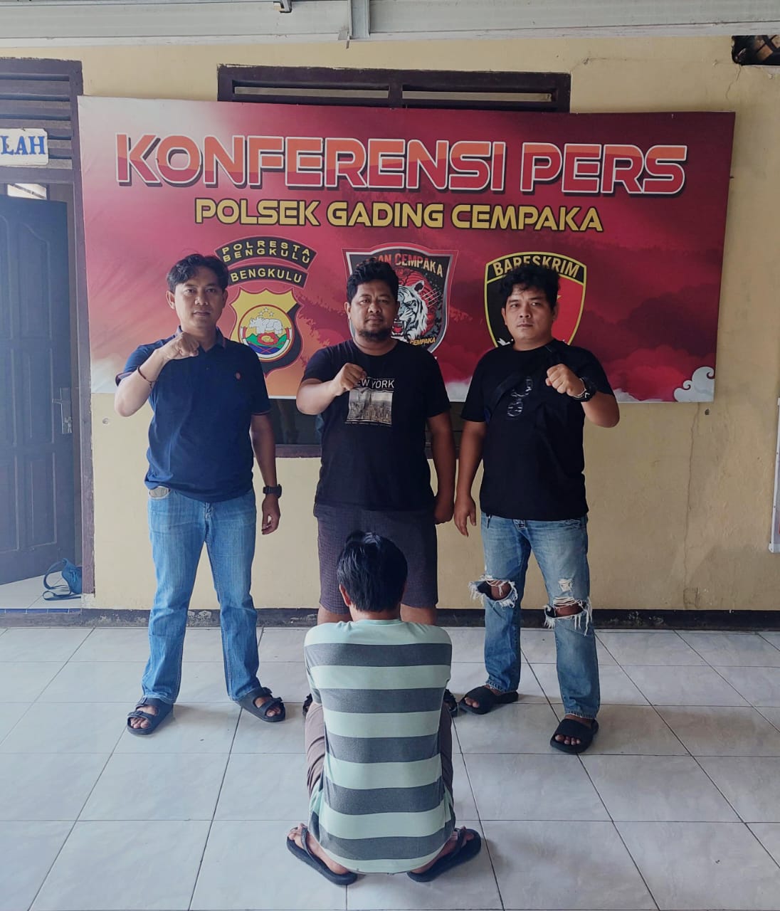 Diduga Mabuk, Warga Sumur Dewa Jadi Korban Pengeroyokan dan Alamin Luka Tusuk