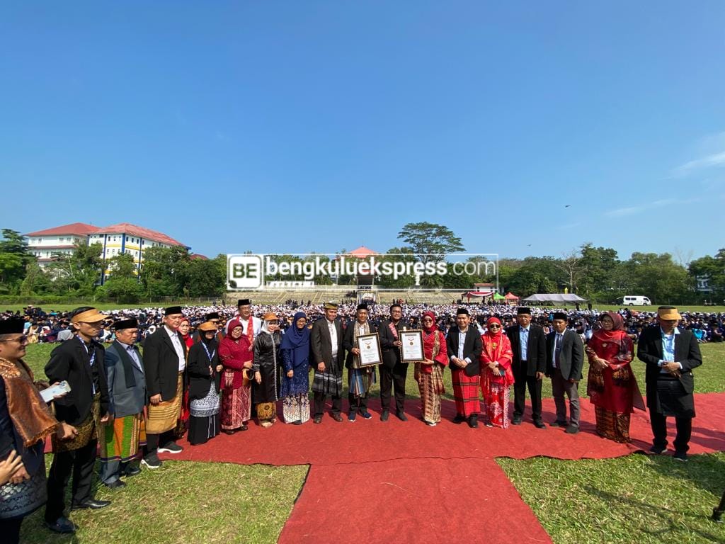 Universitas Bengkulu Sambut 4 Ribu Mahasiswa Baru dengan 2 Rekor Muri