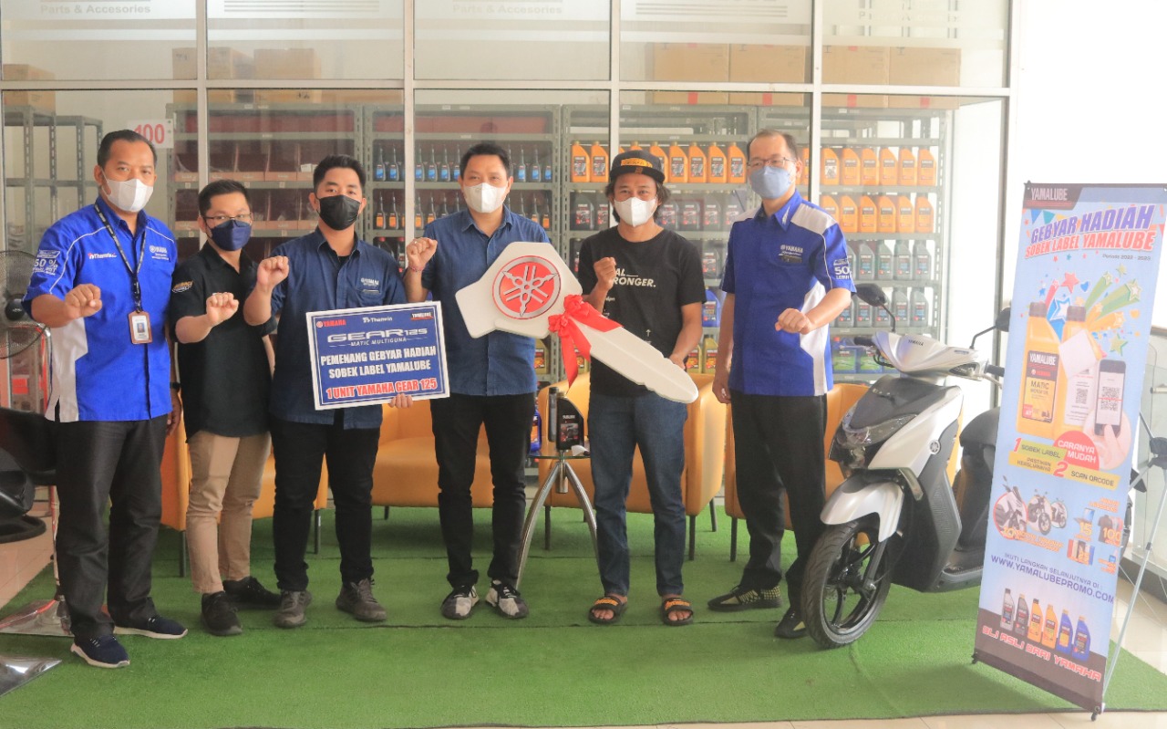 Pemenang Gebyar Sobek Label Yamalube Ini Dapat Hadiah Motor Yamaha