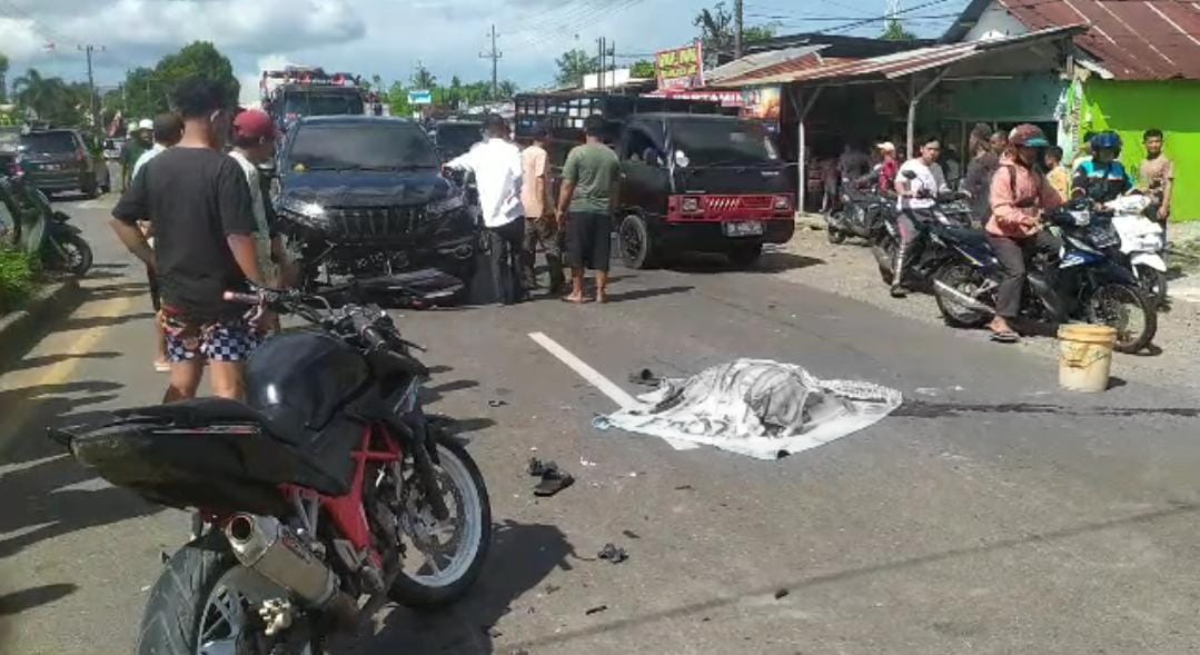 Ditabrak Dump Truk Lalu Diseret Toyota Rush, Pengendara CBR 150 R Tewas 