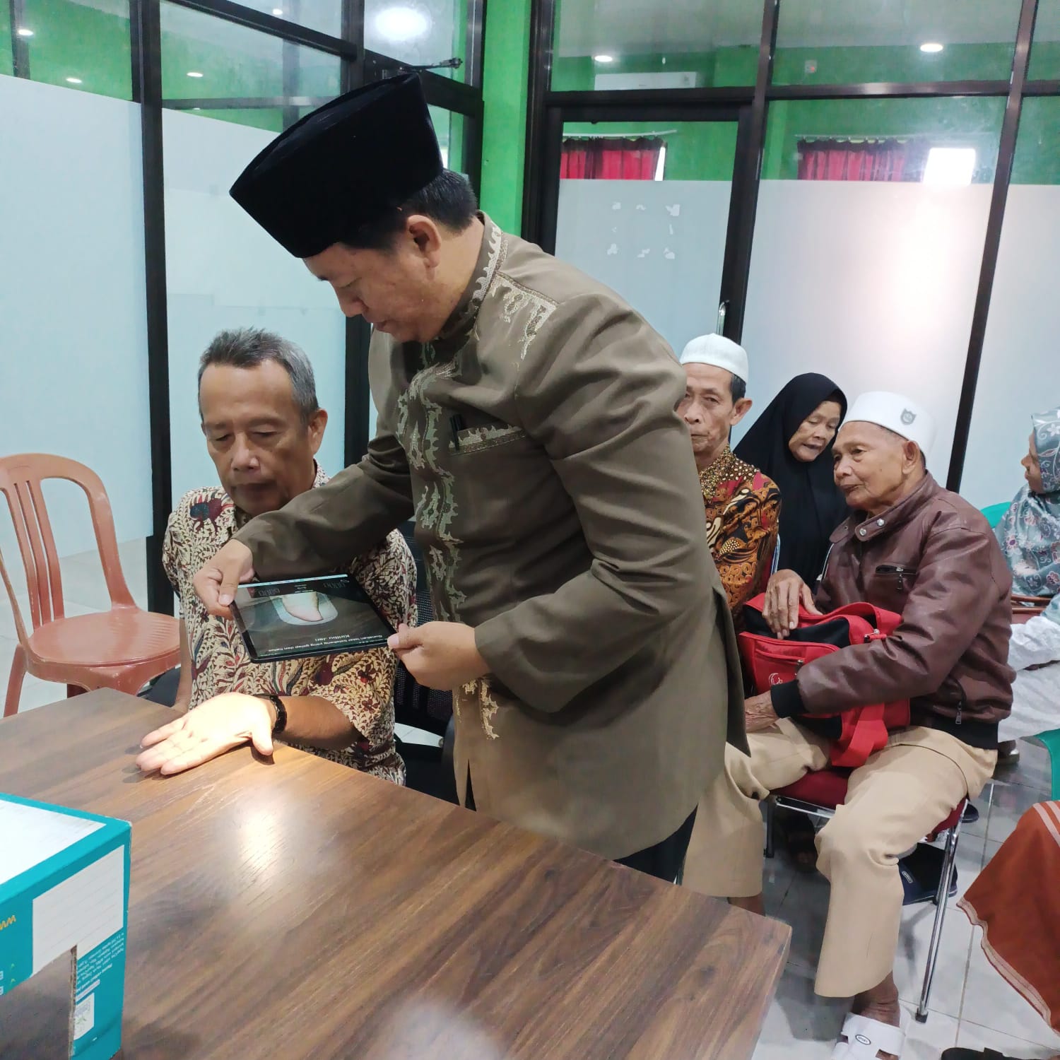 Diskominfo-SP Kaur Bantu Perekaman Biometrik CJH