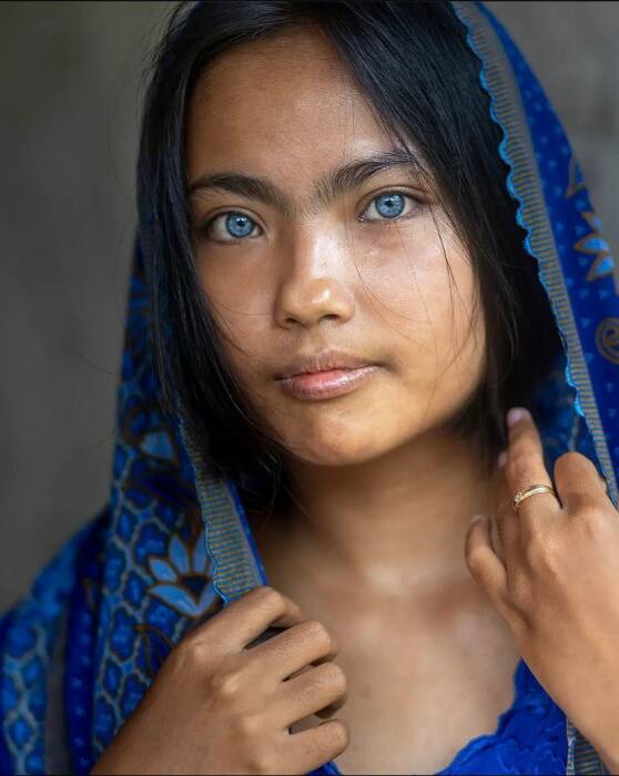 Ini Dia Sosok Gadis Bermata Biru dari Jawa Barat yang Jadi Incaran Fotografer Dunia!