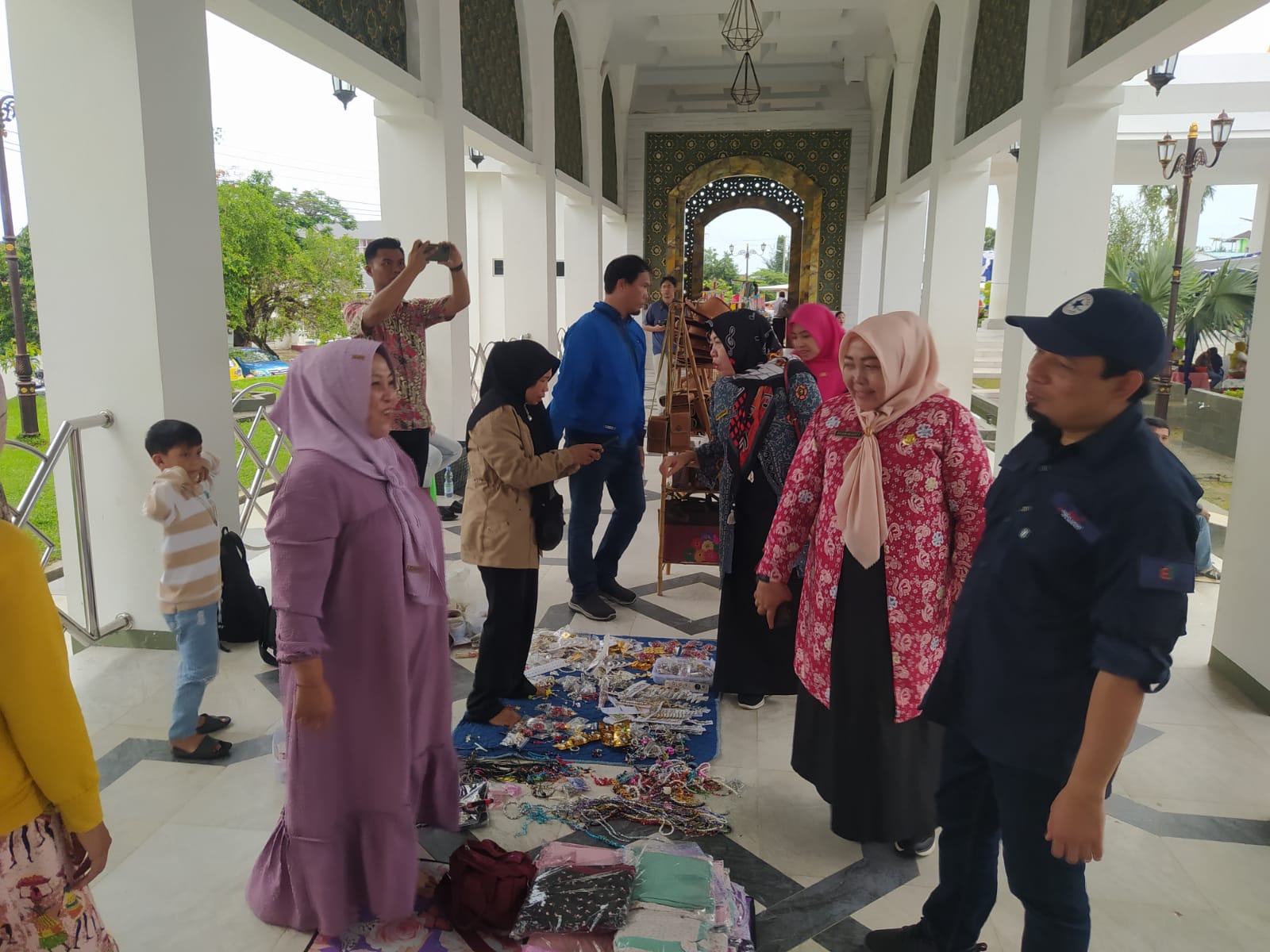 Buka Festival UMKM di Berendo, Dedy Wahyudi: Jangan Cuma Serimonial