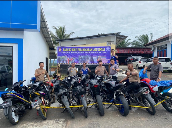 Polres Bengkulu Tengah Amankan 44 Unit Motor Knalpot Brong 