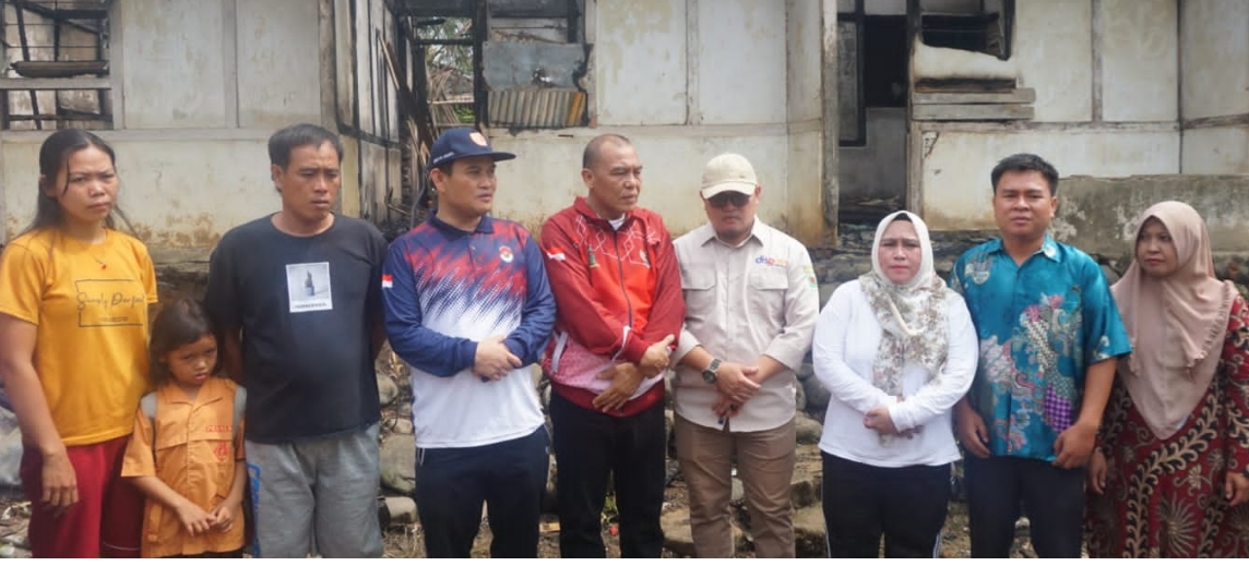 Pjs Bupati Rejang Lebong Beri Bantuan Langsung kepada Korban Kebakaran di PUT