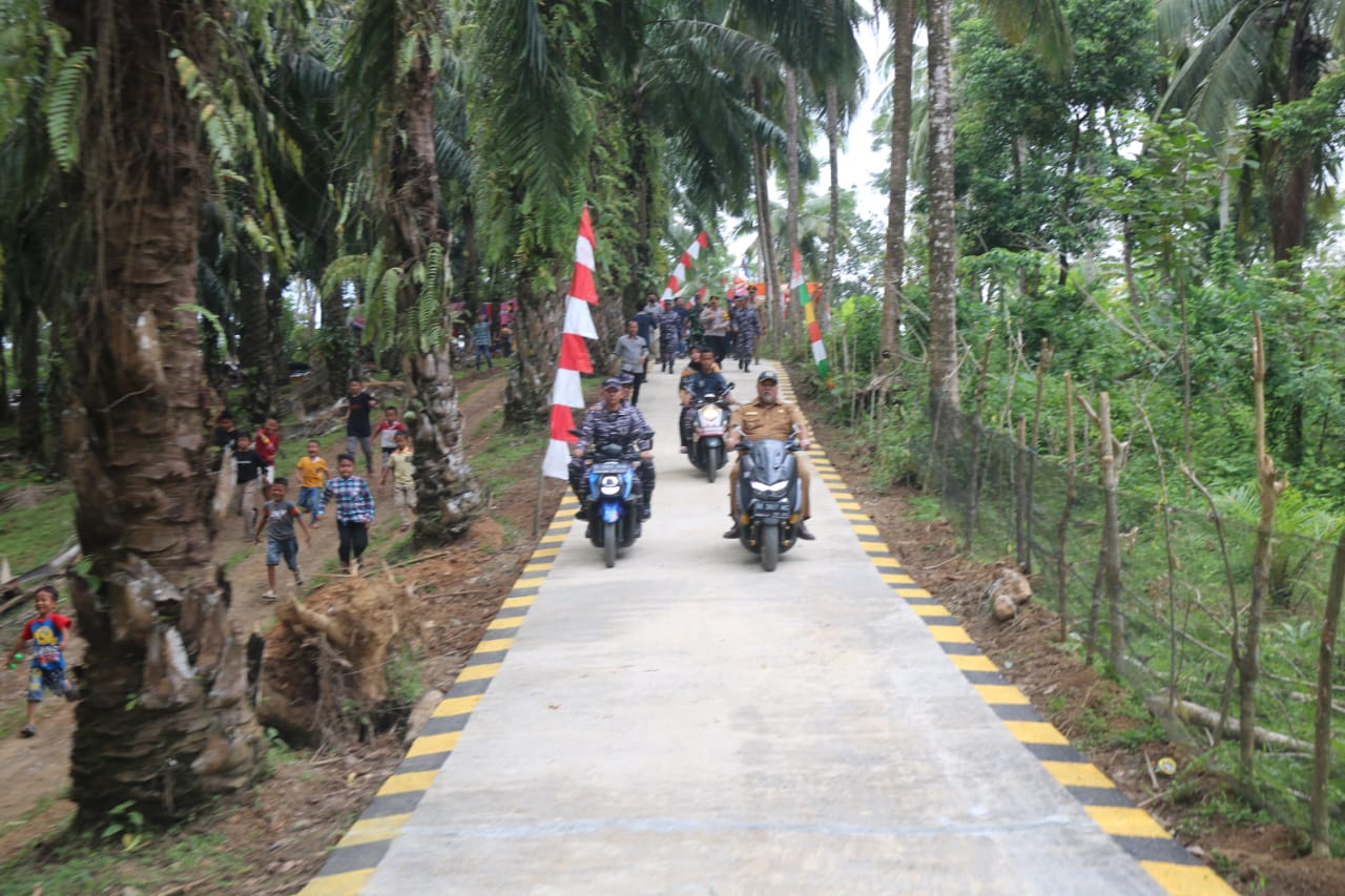 TNI AL Bangun Jalan di Bengkulu Selatan, Jarak Tempuh Dipangkas Jadi 500 Meter