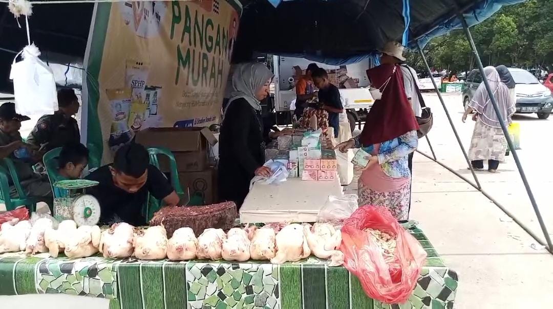 10 Ton Besar dan 400 Kg Daging Ludes Terjual di Pasar Murah Kota Bengkulu